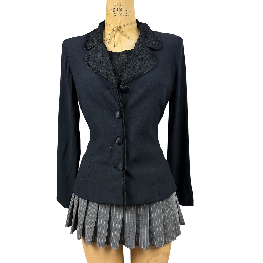 Vintage 90s Gothic Black Blazer Jacket Tailored Fit Lace Collar Dark Romantic M